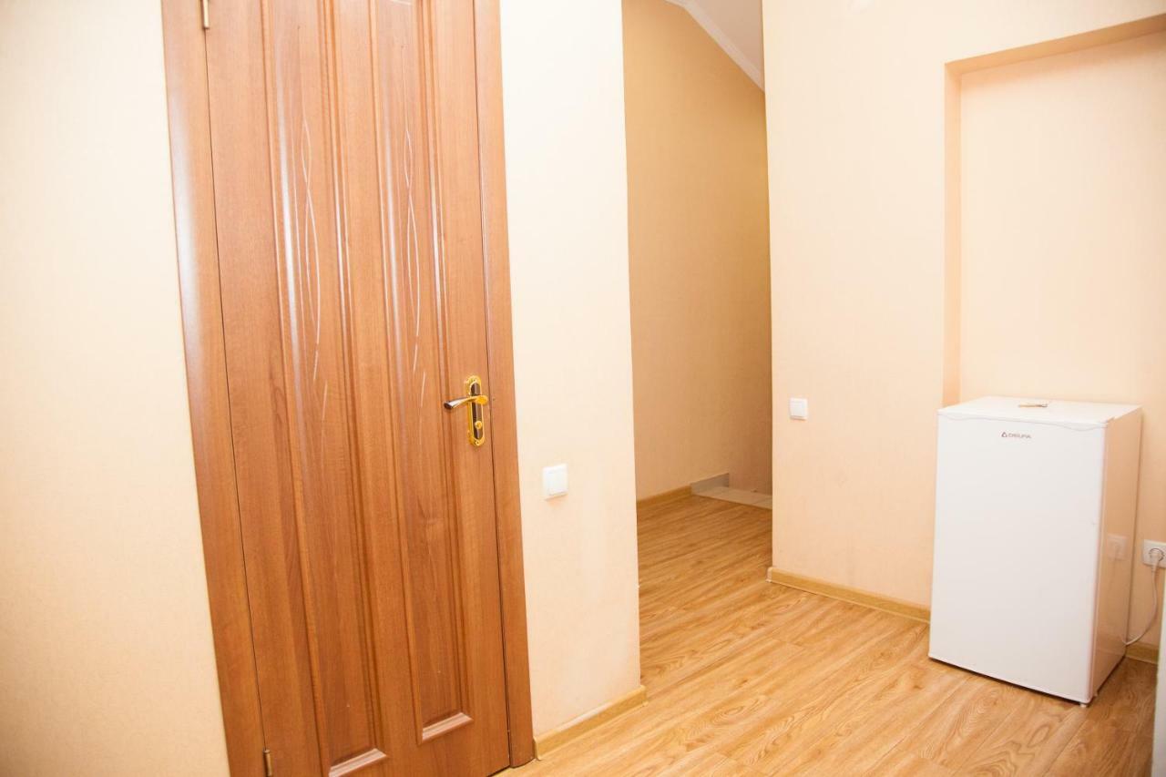 Semi-luxury Apartment on Zhukovskogo Street 57 Zaporizhia Eksteriør bilde