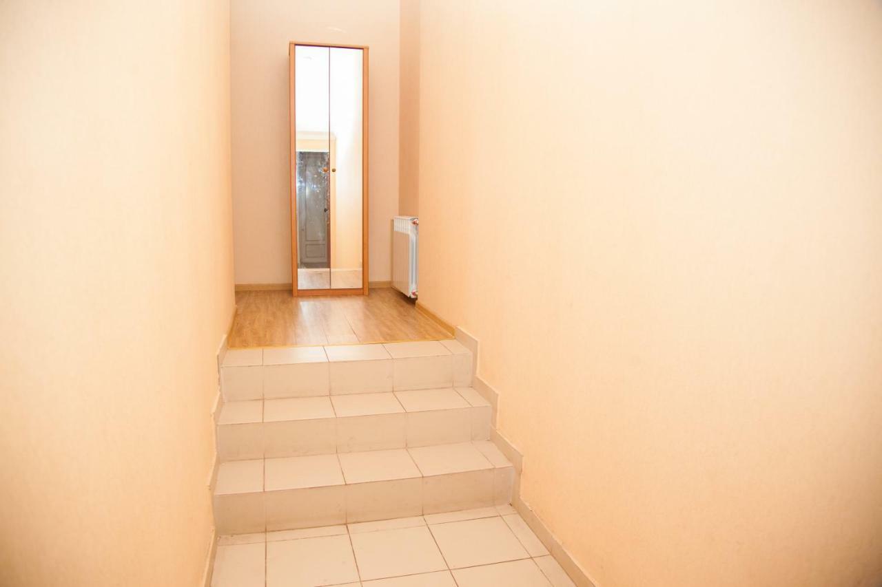 Semi-luxury Apartment on Zhukovskogo Street 57 Zaporizhia Eksteriør bilde